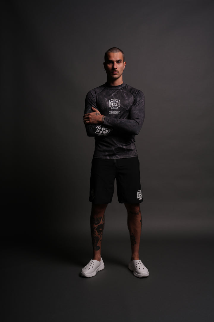 Core Rash Guard in Darc Driftwood Forest Camo